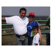 92_Director-Moises-his_wife_Ruth_and_son_Gerson.jpg